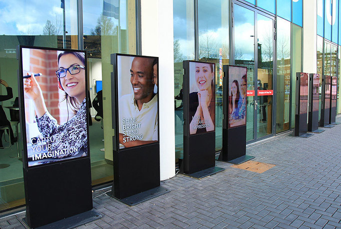 Digital Signage