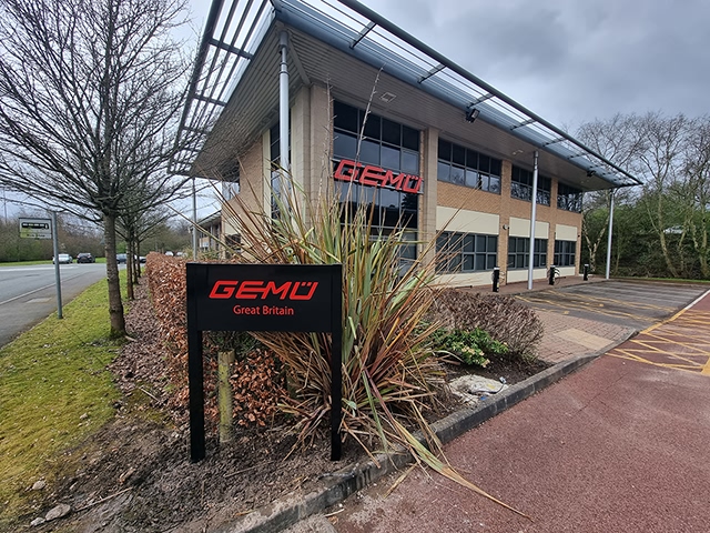 Photo showing freestanding sign