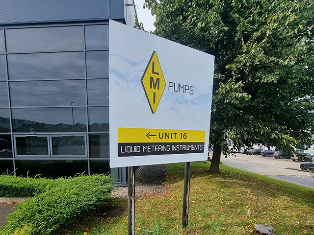 Photo showing freestanding sign